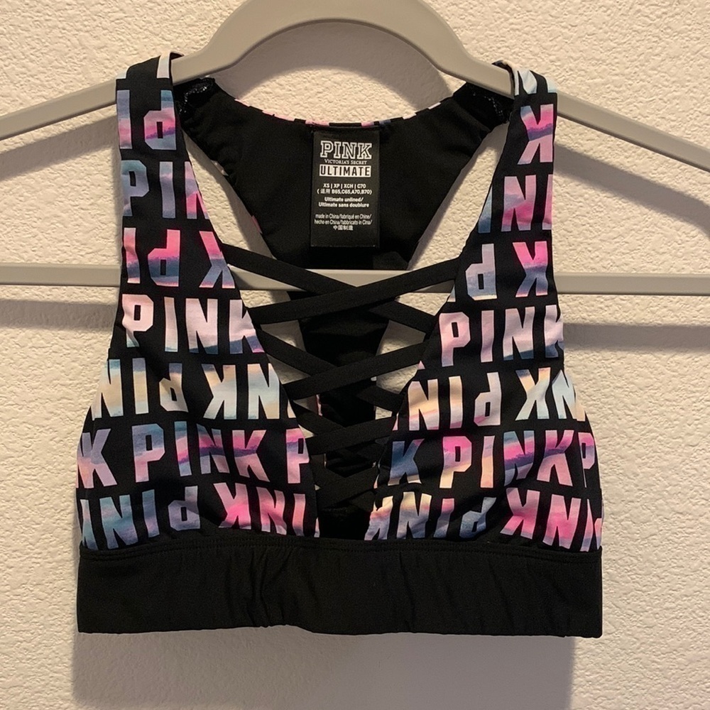 Pink Victoria’s Secret ULTIMATE Sport Bra. Super Cute! XS.‌